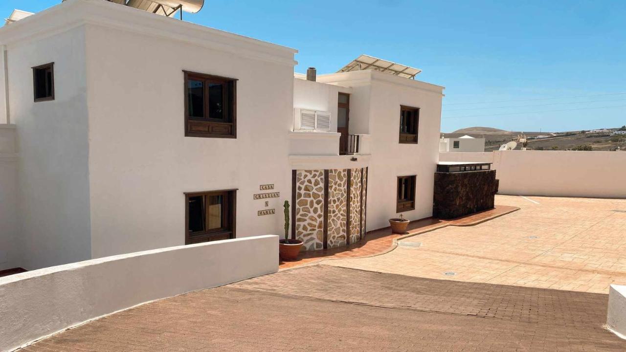 Preciosa Casa Cristian Y Maria Con Piscina Privada Villa Tias Bagian luar foto