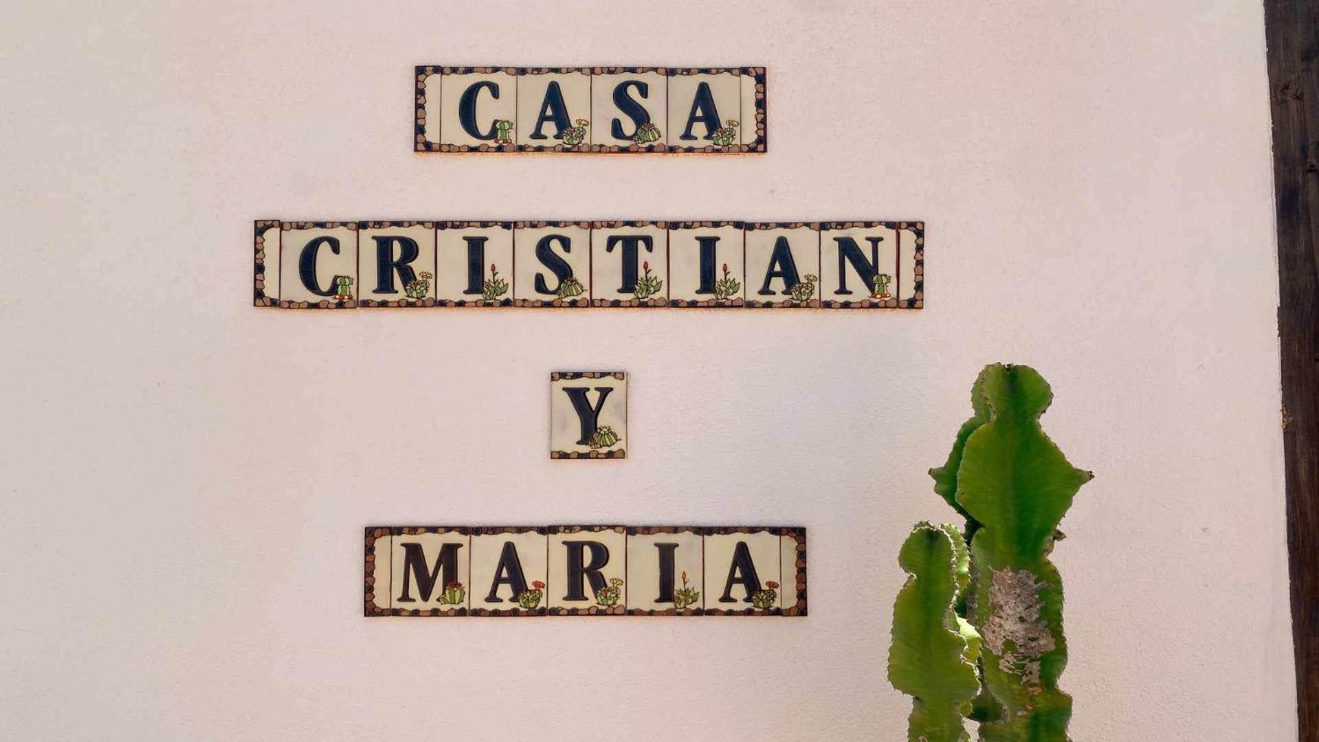 Preciosa Casa Cristian Y Maria Con Piscina Privada Villa Tias Bagian luar foto
